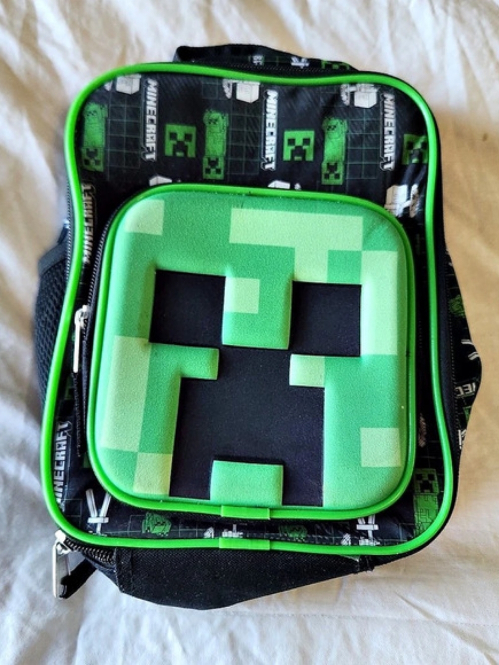 Minecraft Creeper 3D Molded Face Insulated Lunch Bag Green & Black